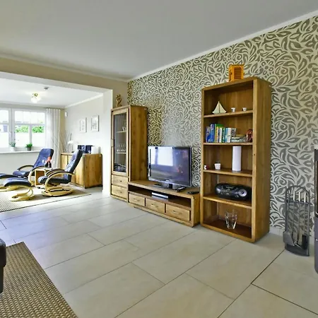 Holiday home Haus Ole *